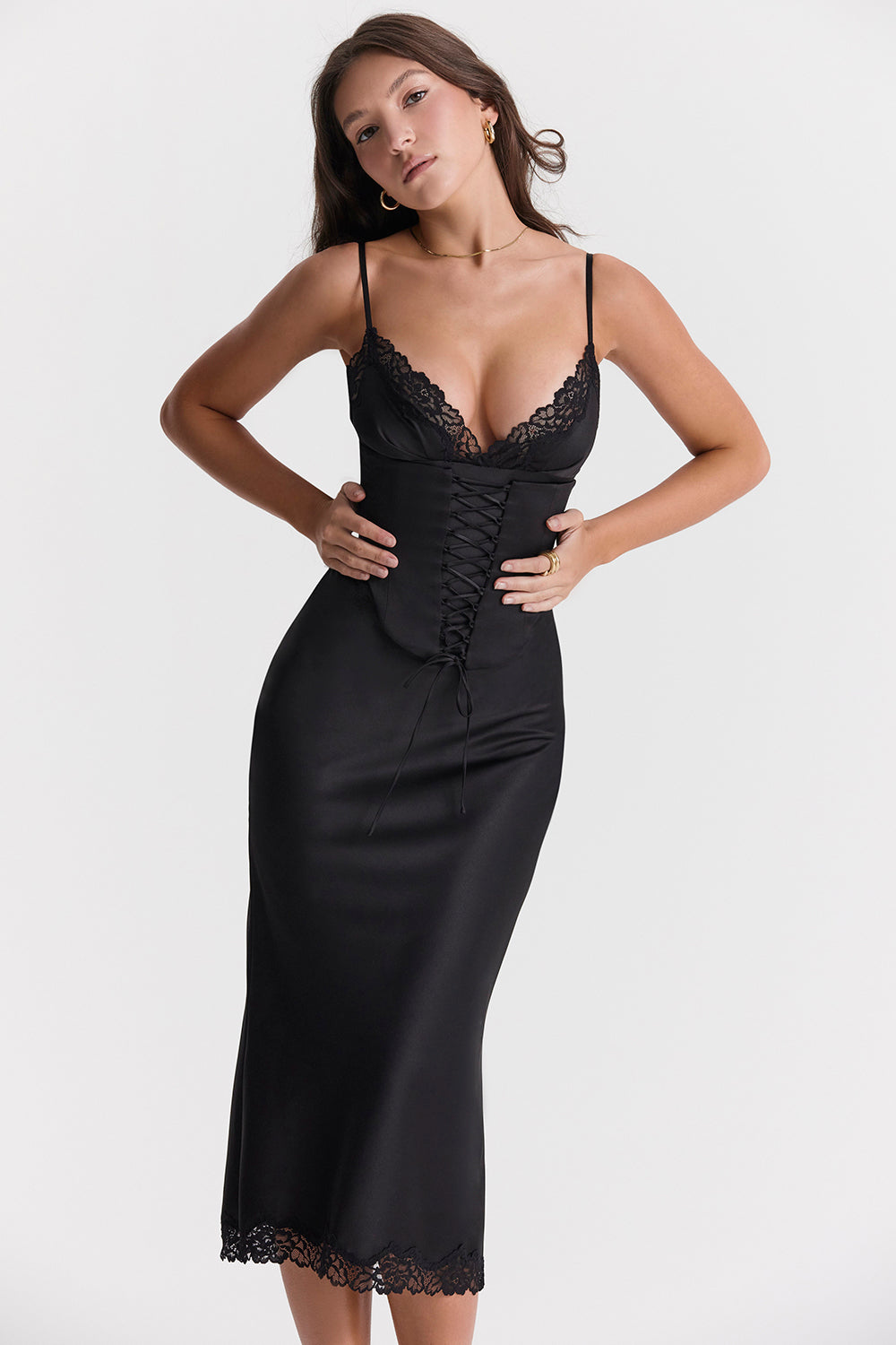 Kamila™ – Czarna satynowa sukienka midi slip z odpinanym gorsetem
