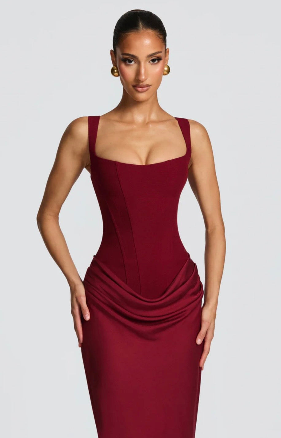 Celina™ – Modelująca sukienka maxi z obniżoną talią i kwadratowym dekoltem