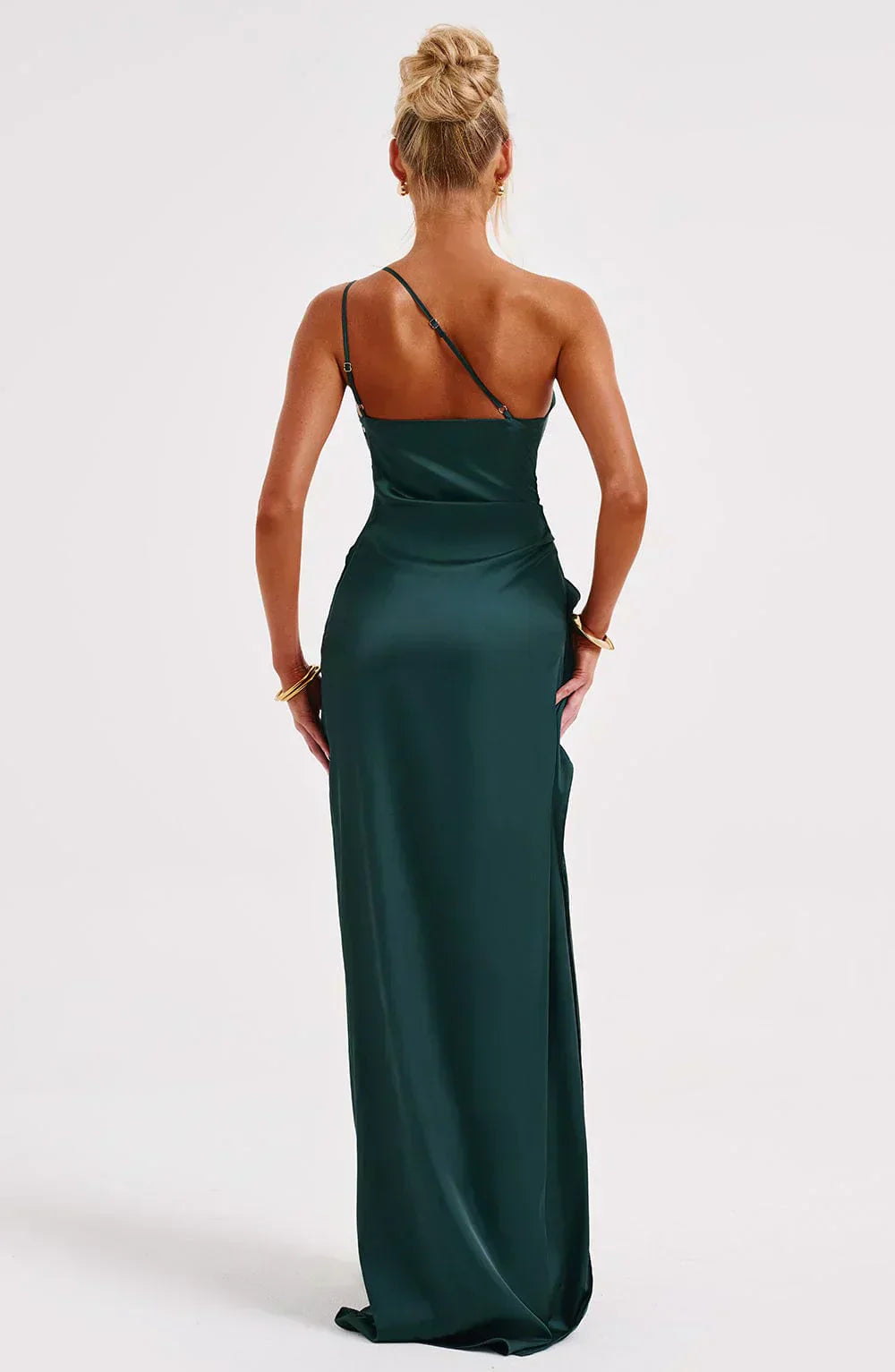 Mira™ – Długa satynowa suknia slip