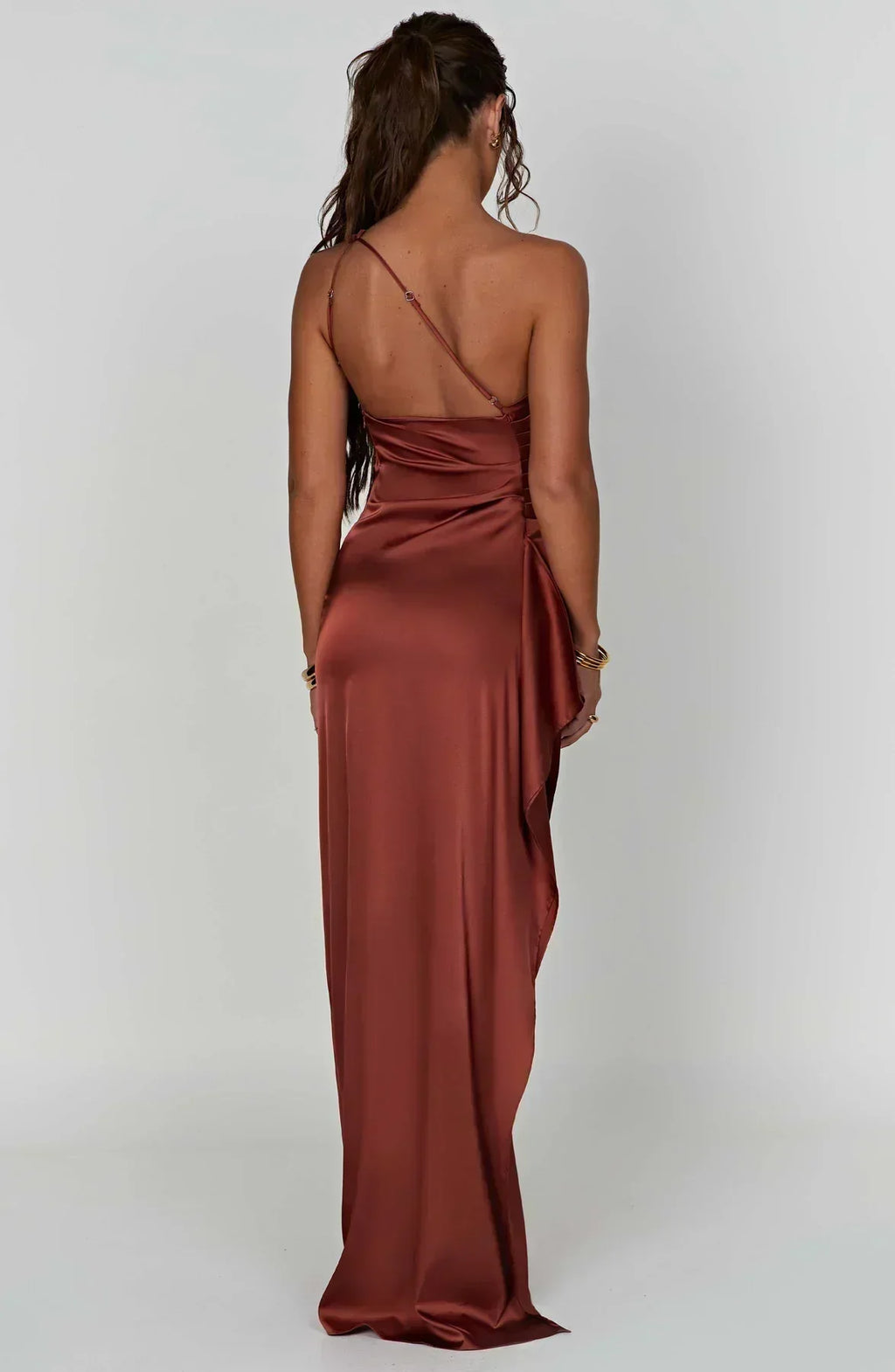 Mira™ – Długa satynowa suknia slip