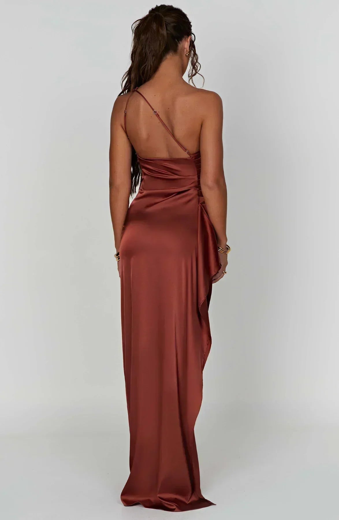 Mira™ – Długa satynowa suknia slip