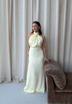 Wiktoria™ – Maślanożółta satynowa sukienka maxi halter
