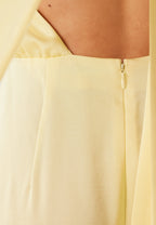 Wiktoria™ – Maślanożółta satynowa sukienka maxi halter