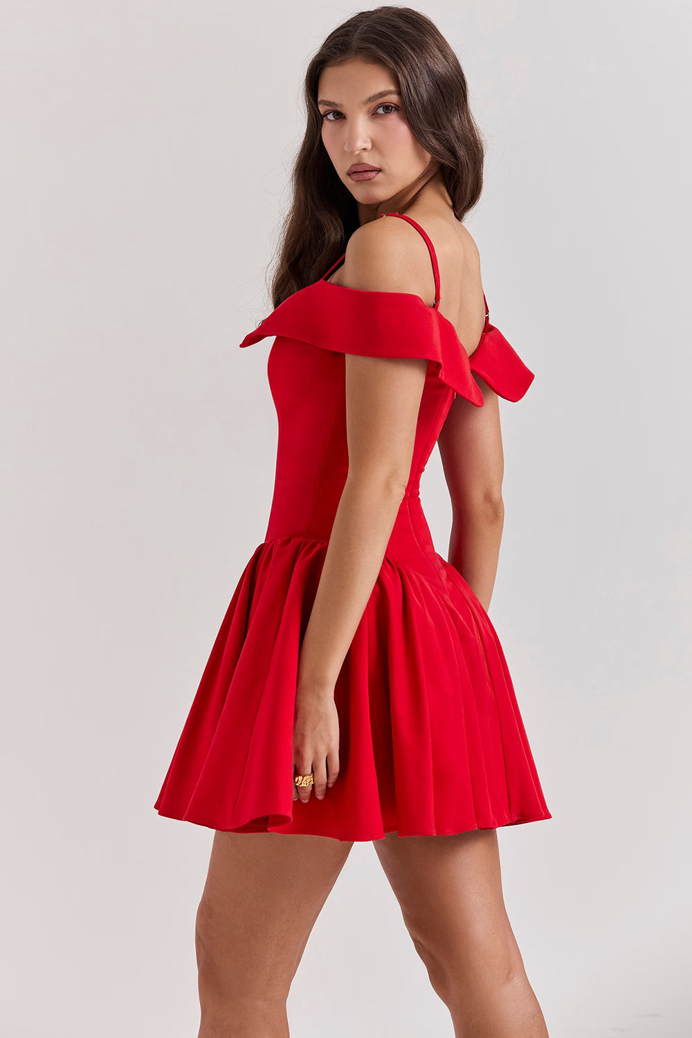 Justyna™ – Minimalistyczna modelująca sukienka mini