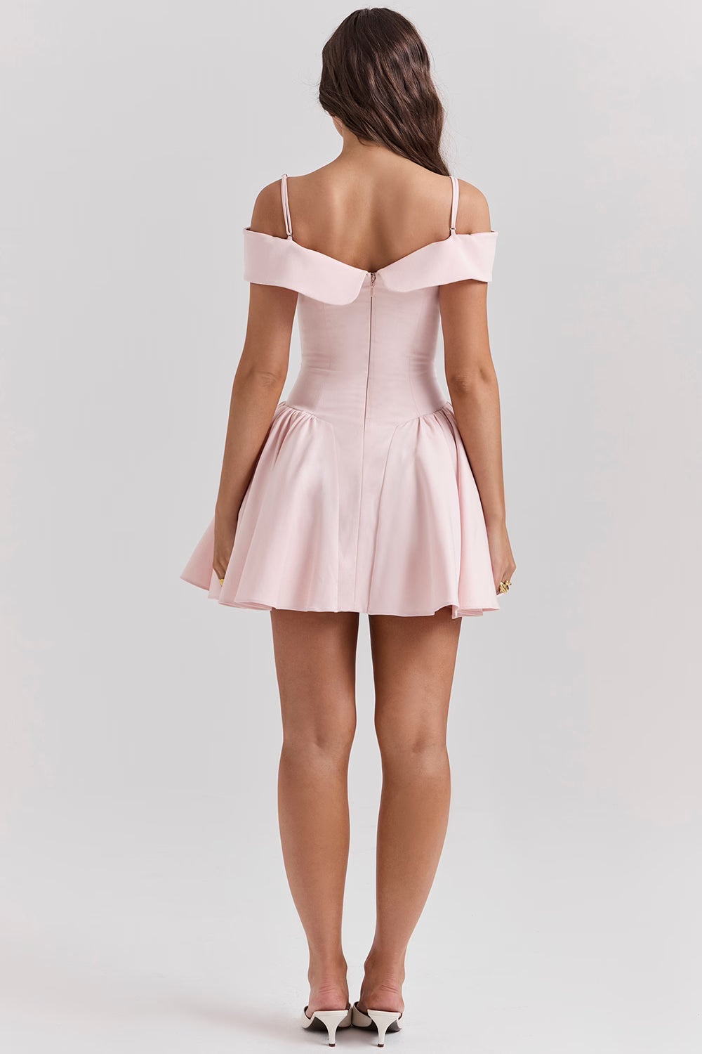 Justyna™ – Minimalistyczna modelująca sukienka mini