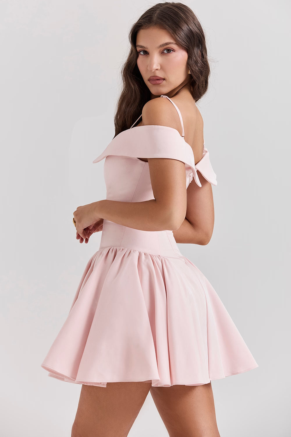 Justyna™ – Minimalistyczna modelująca sukienka mini