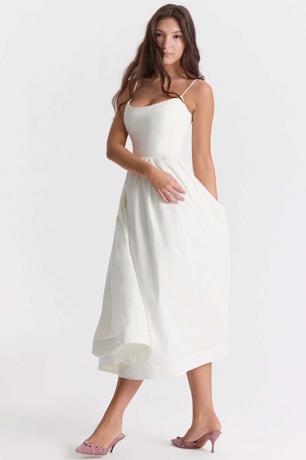 Alicja™ – Elegancka sukienka midi bez rękawów z odkrytymi plecami